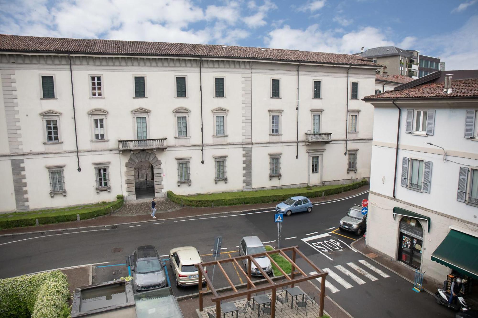 Amendola City View Apartments Suite Romantica Como Exterior foto